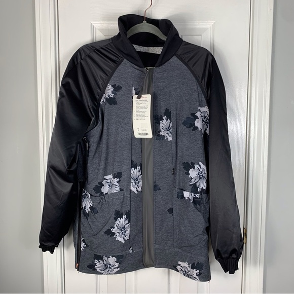 Lululemon Both Ways Bomber Reversible Jacket Size 8 - Picture 5 of 9
